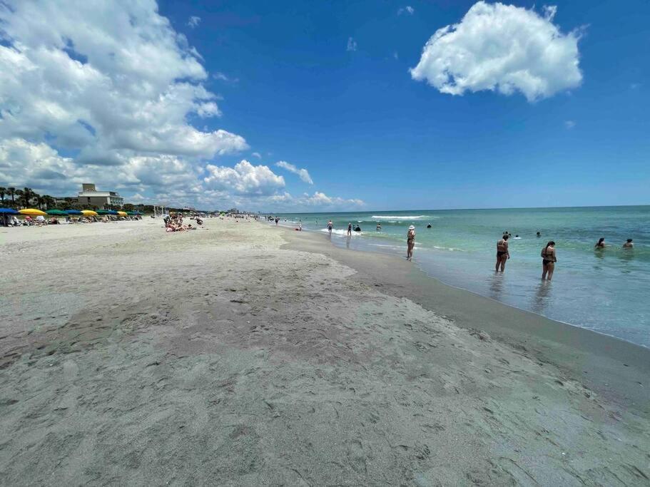 Elegant Coastal Getaway Spacious 3Br Chelsea House Myrtle Beach Exterior foto